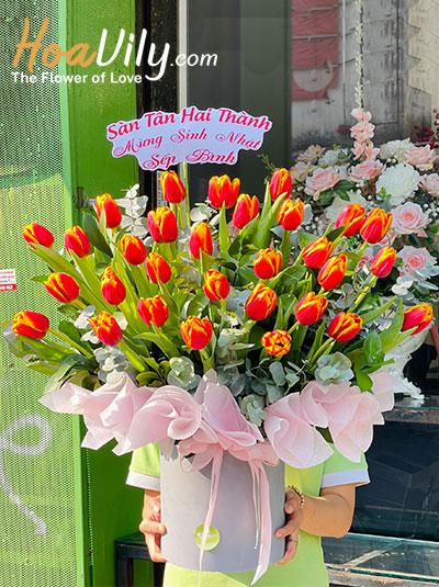 Hộp hoa tulip xinh - Ban mai rực rỡ