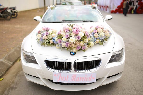 Hoa Vily - Dịch vụ trang trí xe hoa cưới sang trọng, giá tốt