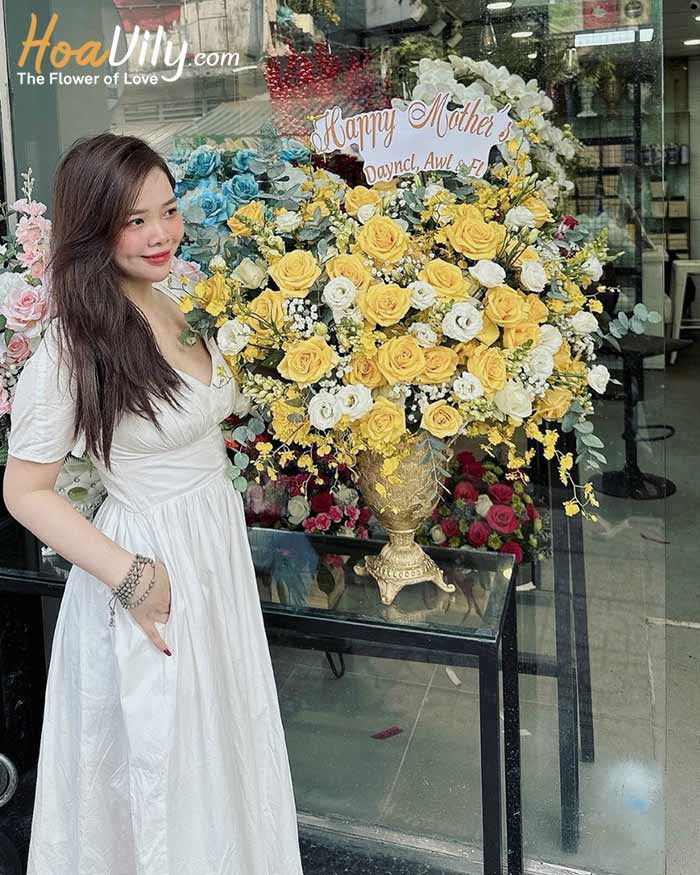 Hoa hồng vàng loài hoa tượng trưng tình yêu đơn phương