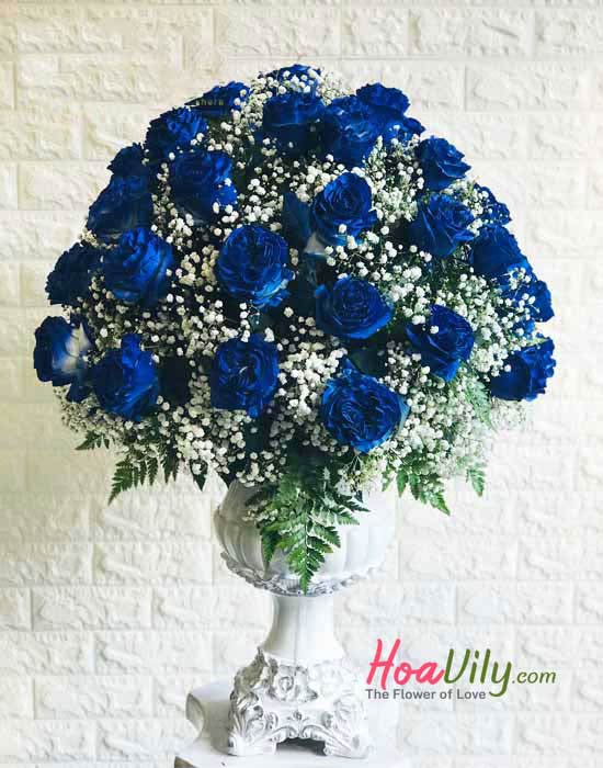 Lẵng hoa sinh nhật màu xanh dương tặng sếp