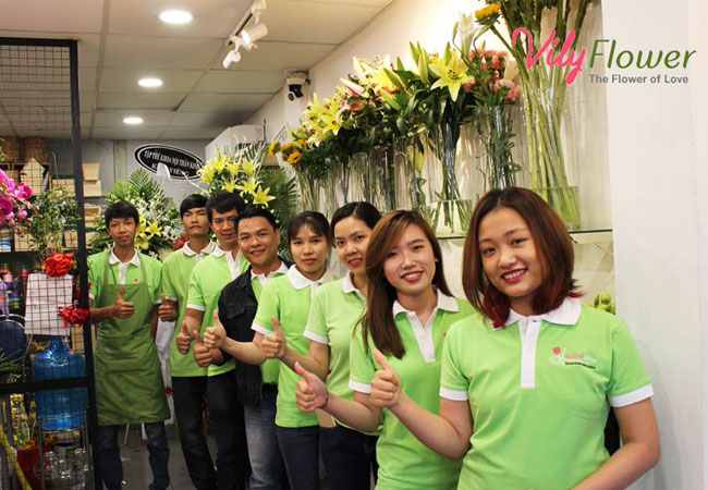 đội ngũ nhân viên shop hoa tươi thị trấn Quế huyện Kim Bảng Hà Nam