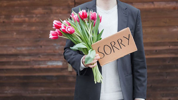 Bí quyết tặng hoa xin lỗi dành cho các chàng trai