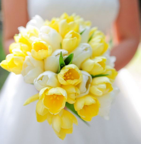 bó hoa cưới tulip đẹp
