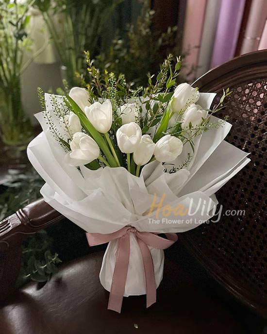 Bó hoa tulip trắng - Tình yêu thuần khiết