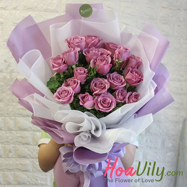 Hoa hồng bó tròn màu tím dễ thương và lãng mạn