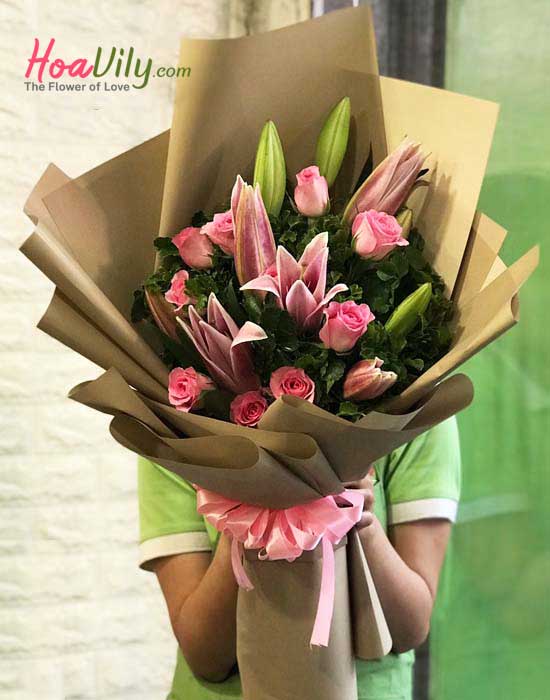 Bó hoa ly tặng sinh nhật chồng thể hiện một tình yêu thủy chung