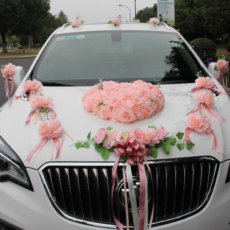 hoa trang trí xe cưới