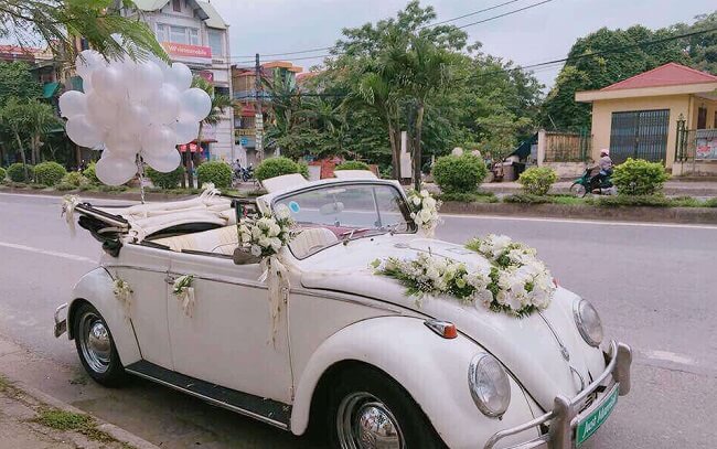 Xe hoa cưới cổ điển