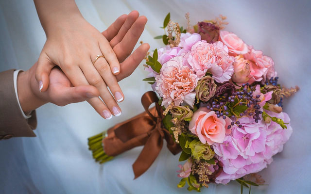 Ý nghĩa hoa cưới cầm tay cô dâu